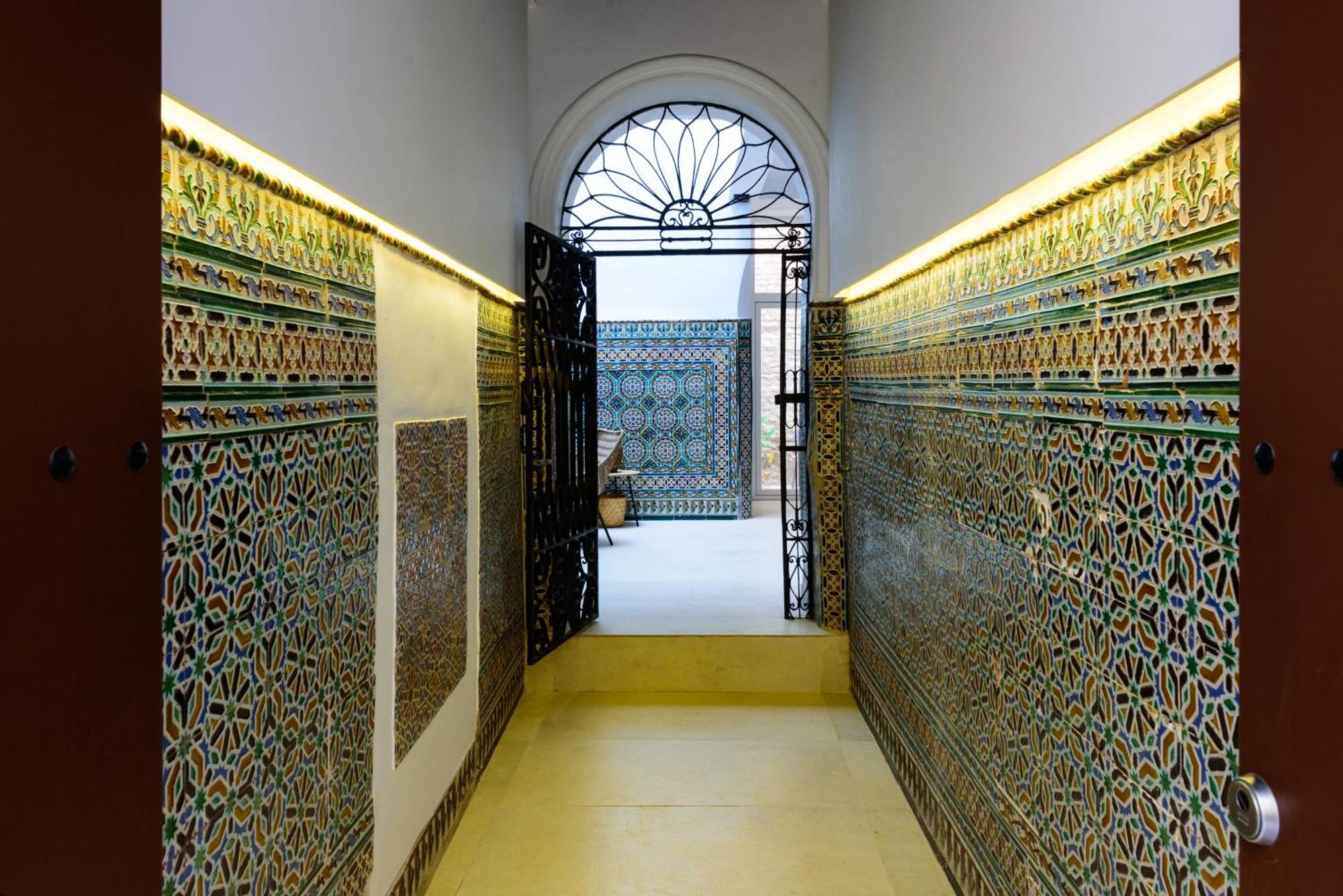 Casa De Los Venerables Seville Exterior photo